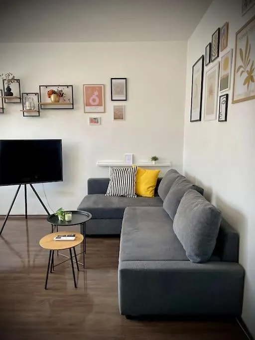 Cozy Apt Free Parking Wi-Fi Netflix София