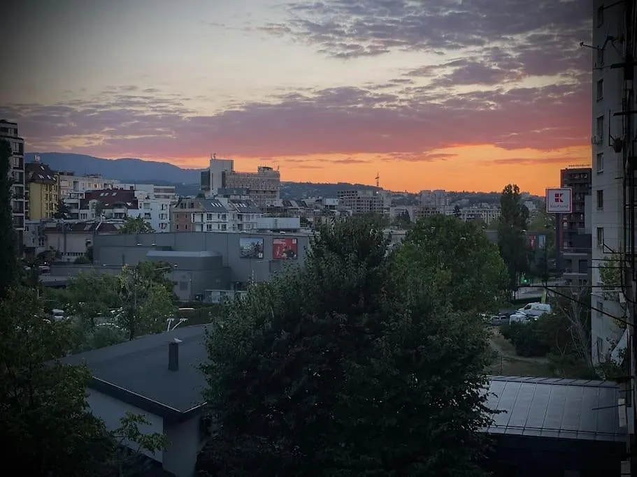 Cozy Apt Free Parking Wi-Fi Netflix София 0*,  Болгария